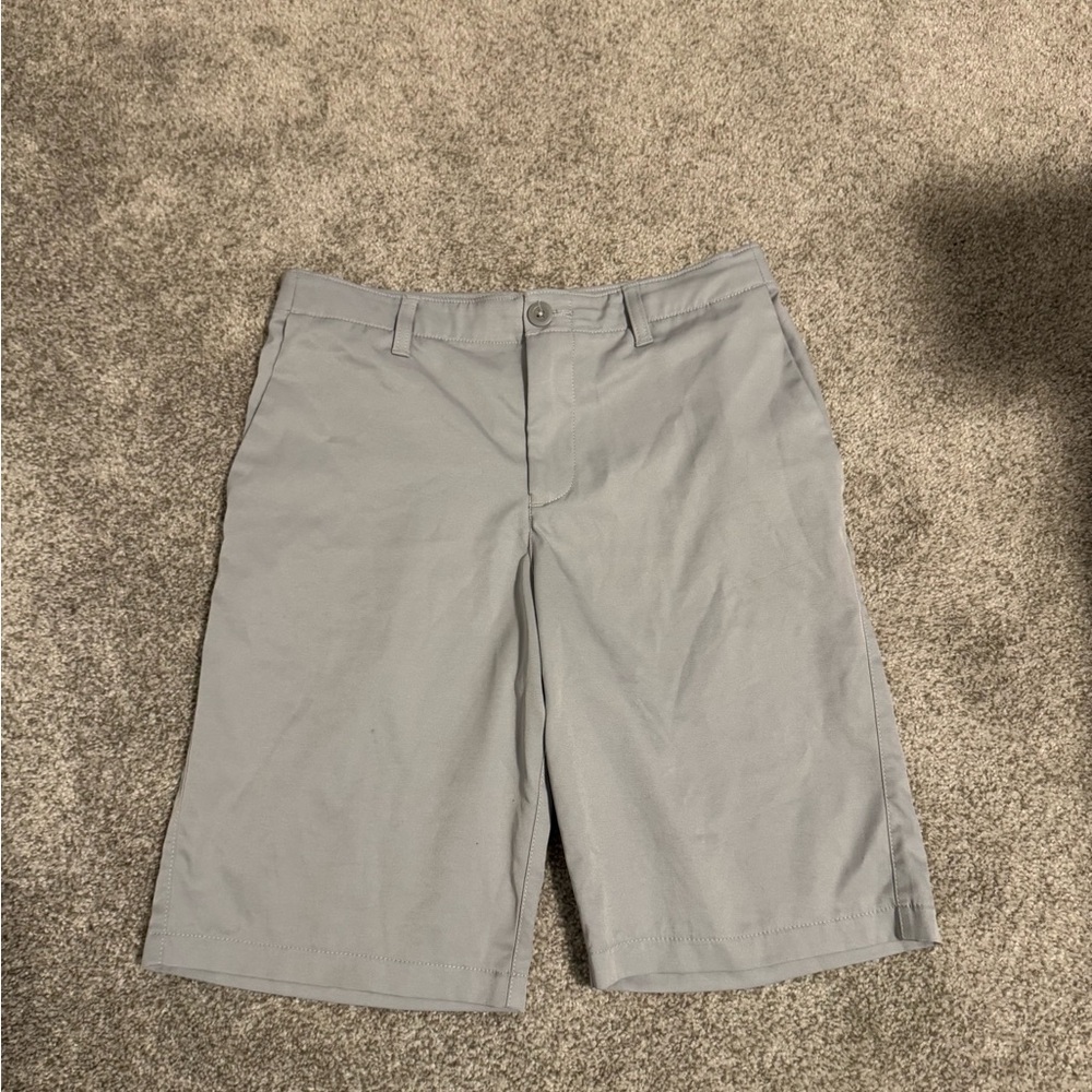 Under Armour, gray shorts